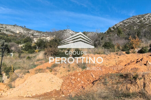 TERRAIN 621m2 LIBRE CONSTRUCTEUR – Roquevaire