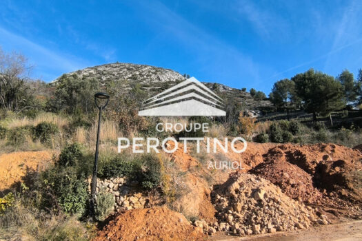 TERRAIN 621m2 LIBRE CONSTRUCTEUR – Roquevaire