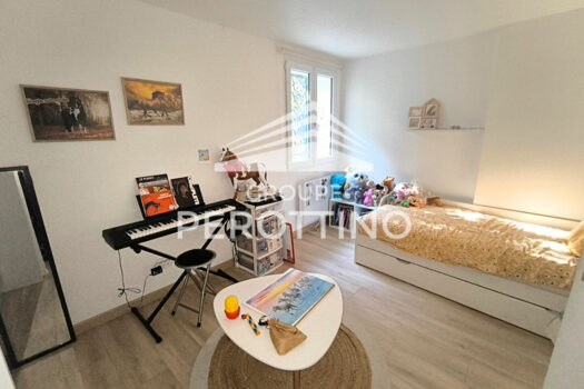 À SAISIR ? Bas de villa de 68 m² avec jardin, atelier et garage ? Trets