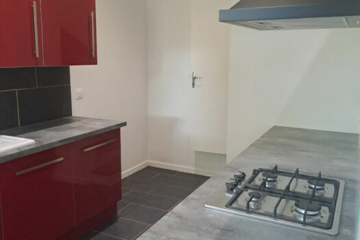 Maison T3 rénovée de 73m2 avec cour.