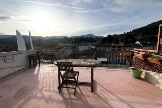 Maison de village 115m² de caractère avec terrasse et garage