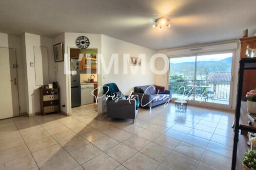 Appartement Saint Zacharie 4 pièce(s) 83.1 m2 avec terrasse et garage