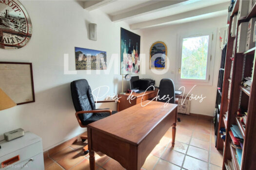 Mas de Prestige sur Auriol 200m² avec 4000m² de terrain