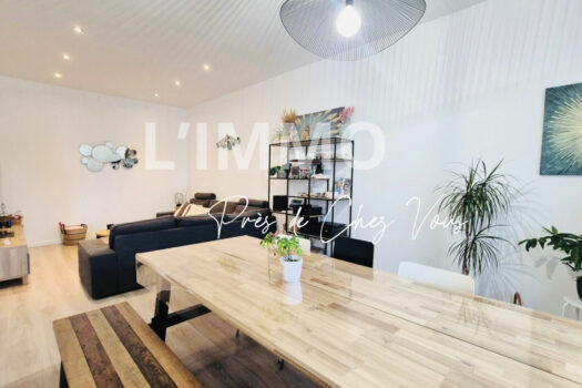 Maison de ville rénovée avec terrasse, au coeur de la Madrague