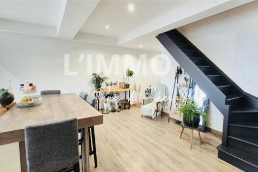 Maison de ville rénovée avec terrasse, au coeur de la Madrague