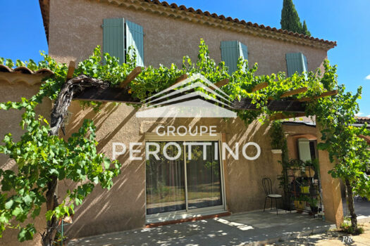 Villa La Destrousse 6 pièce(s) 133 m2