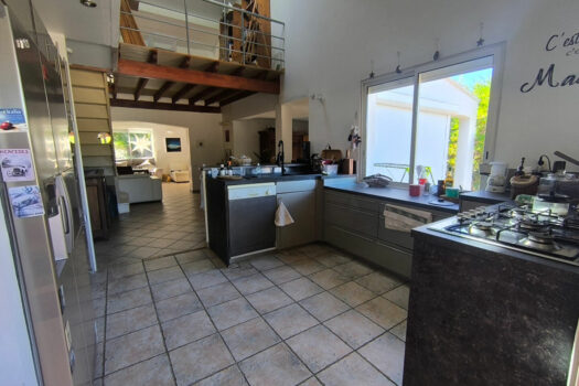 LA BOUILLADISSE – villa T4/5 s/ 1773m²