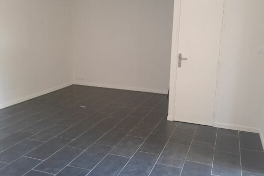 Maison T3 rénovée de 73m2 avec cour.