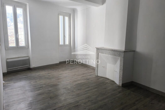 ROQUEVAIRE – T3 de 62m² en 1er étage