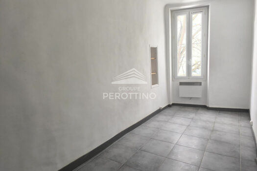 ROQUEVAIRE – T3 de 62m² en 1er étage