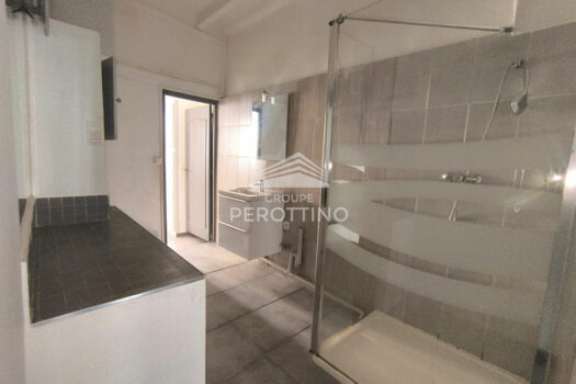 ROQUEVAIRE – T3 de 62m² en 1er étage