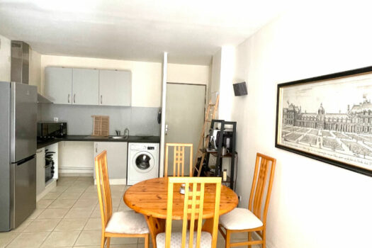 Appartement T2 44m2 terrasse et place de parking