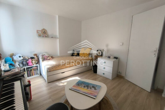 À SAISIR – Bas de villa de 68 m² avec jardin, atelier et garage – Trets