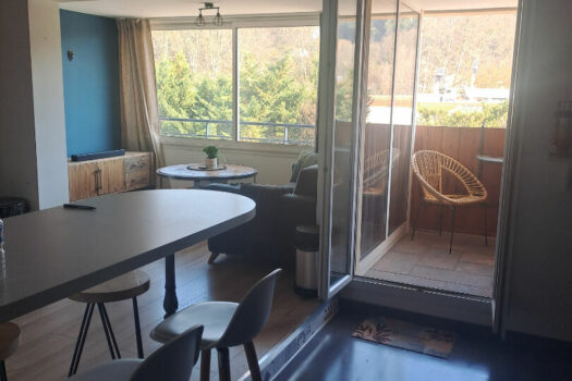 Appartement La Destrousse 3 pièce(s) 55 m2 MEUBLE