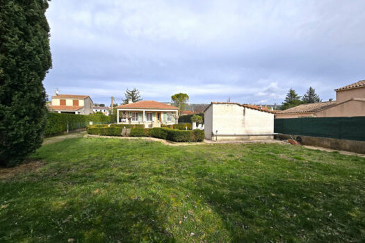 LA BOUILLADISSE – Villa T3 s/1240m² jardin