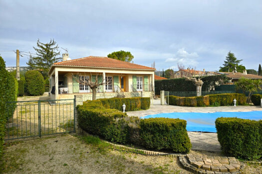 LA BOUILLADISSE – Villa T3 s/1240m² jardin