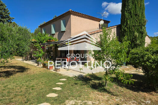 Villa La Destrousse 6 pièce(s) 133 m2