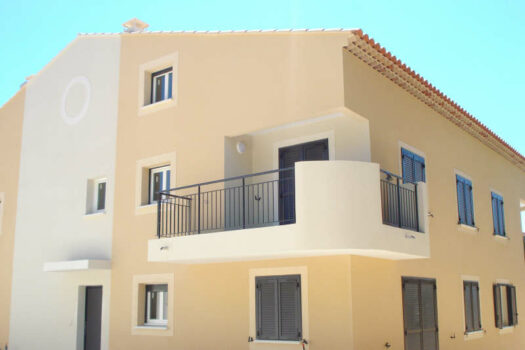 APPARTEMENT RECENT GREASQUE – 3 pièce(s) – environ 70m2