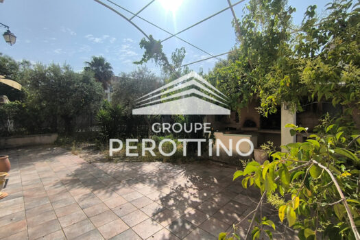 Bastide La Ciotat 5 pièce(s) 184 m2