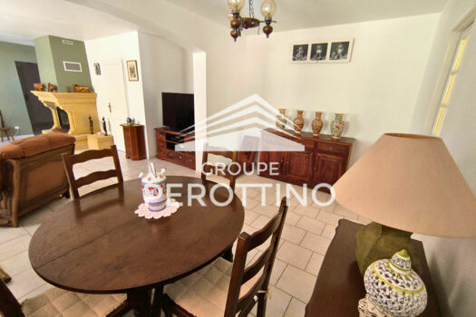 Villa La Destrousse 6 pièce(s) 133 m2