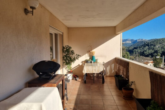 APPARTEMENT RECENT PEYPIN – 3 pièce(s) – 77 m2