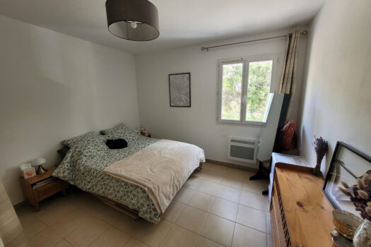 APPARTEMENT RECENT PEYPIN – 3 pièce(s) – 77 m2