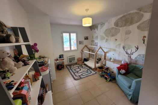 APPARTEMENT RECENT PEYPIN – 3 pièce(s) – 77 m2