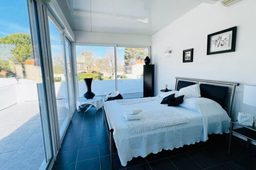 Maison familiale avec piscine et dépendances