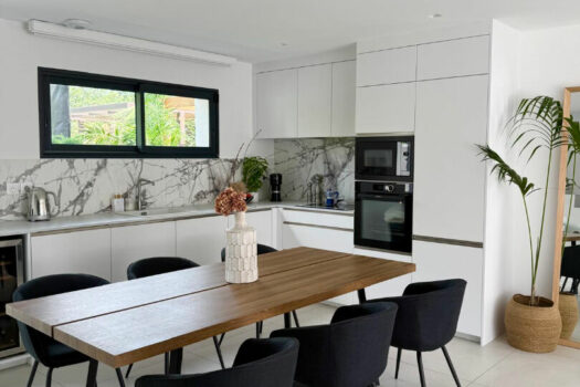 PEYPIN- Villa contemporaine T3 s/ 416m² terrain