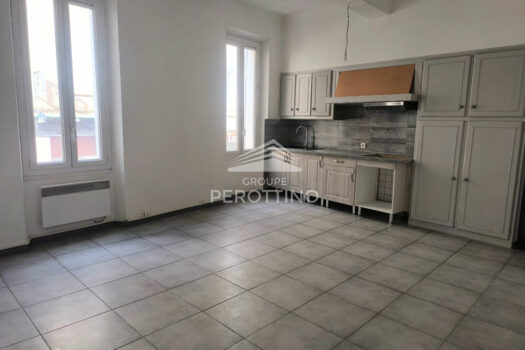 ROQUEVAIRE – T3 de 62m² en 1er étage