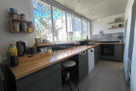 À SAISIR – Bas de villa de 68 m² avec jardin, atelier et garage – Trets