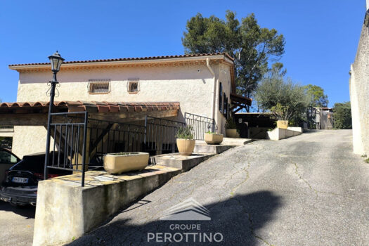 Maison Peynier 7 pièce(s) 210 m2