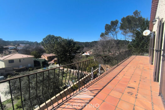 Maison Peynier 7 pièce(s) 210 m2