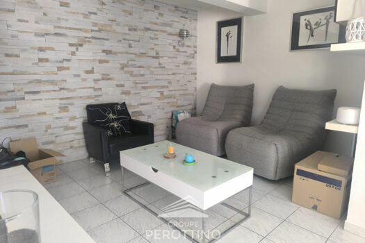 Maison Peynier 7 pièce(s) 210 m2