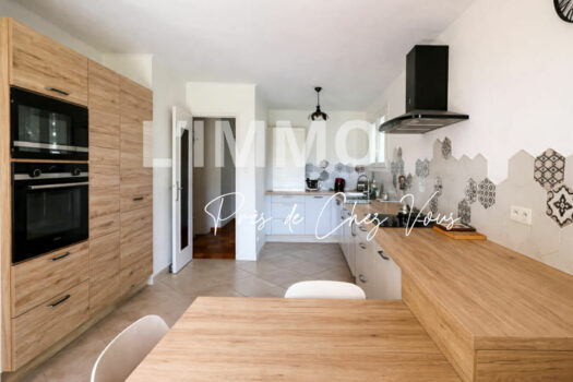 Maison Auriol 7 pièces 240 m2