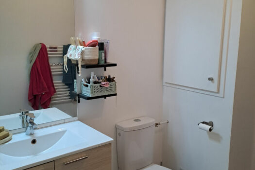 T2/ 41.50m² jardinet / box/ Très récent