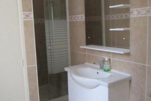 APPARTEMENT LA BOUILLADISSE – 2 pièce(s) – 55 m2
