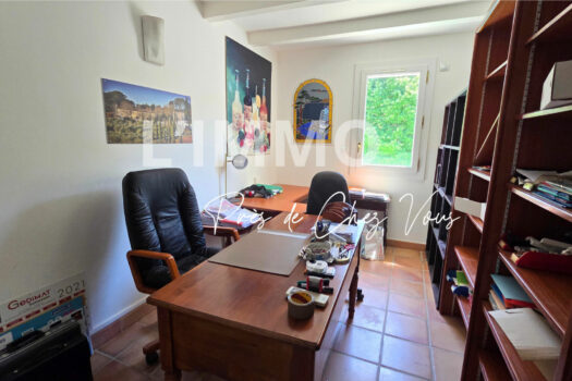 Mas de Prestige sur Auriol 200m² avec 4000m² de terrain