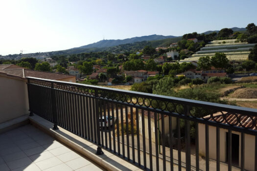 ALLAUCH- Appartement T2 avec balcon
