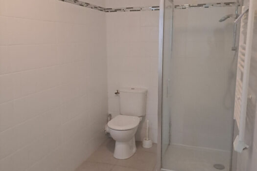 T2 GEMENOS – 2 pièce(s) – 42m2 terrasse jardinet- RDC