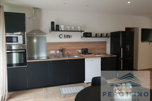 APPARTEMENT bas de maison PEYPIN – 2 pièce(s) – 63 m2