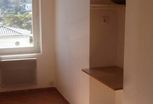 APPARTEMENT CADOLIVE – 3 pièce(s) – 64 m2