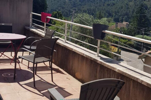 APPARTEMENT PEYPIN – 3 pièce(s) – 77 m2