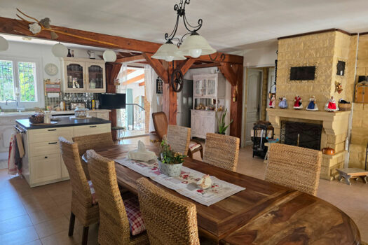 PEYPIN – Villa T4 s/ 1200m² de jardin