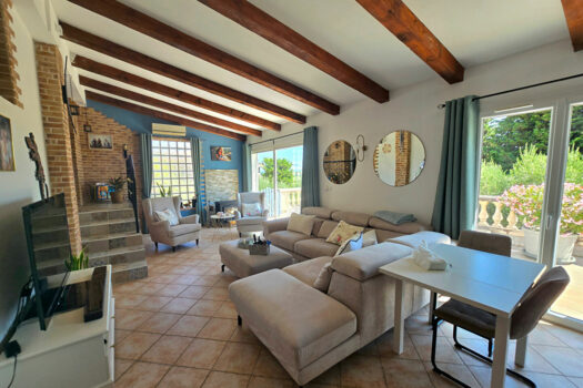 PEYPIN – Villa T4 s/ 1200m² de jardin