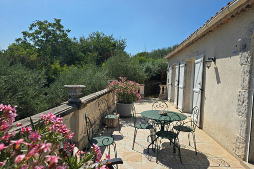 PEYPIN – Villa T4 s/ 1200m² de jardin