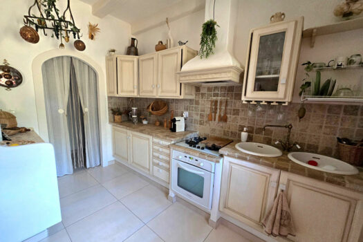 LA BOUILLADISSE- Maison R+1 de type 2 de 66m² environ