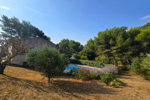 CADOLIVE – Villa T4 + cabanon aménagé de 35m² s/5000m²