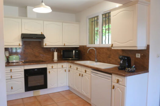 Maison Saint Zacharie 5 pièce(s) 111 m2