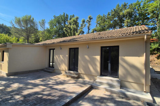 MAISON T3 PLAIN PIED entièrement rénovée